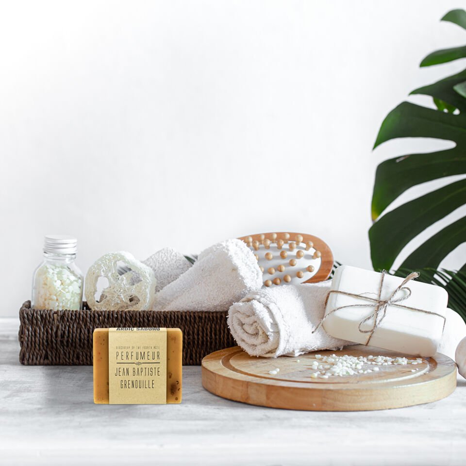 Jean Baptiste Grenouille 100 gr Bitkisel Opak Sabun Ardıç Katranı