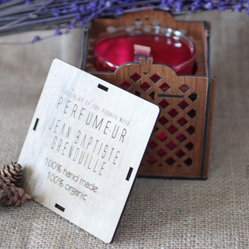 Jean Baptiste Grenouille 340 ml Designed By BE Dekoratif Şeffaf Mum Bloom Pearl